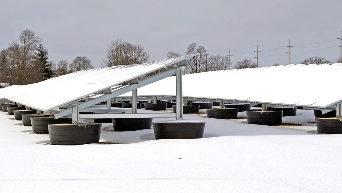 Coldwater and Marshall set to host solar farms.

Plans are in motion to bring solar farms to the towns of Coldwater and Marshall.